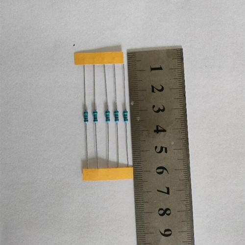 Resistore 5cm lungo - 6.5cm,